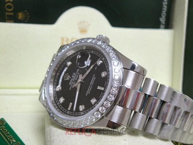 Rolex replica daydate ll white gold black dial diamond bezel president orologio replica copia imitazione - immagine 8