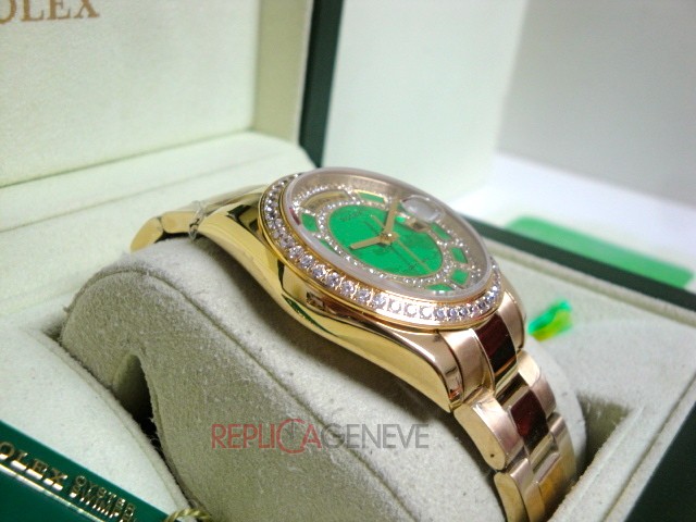Rolex replica daydate ll SARU green dial diamond bezel orologio replica copia imitazione - immagine 7