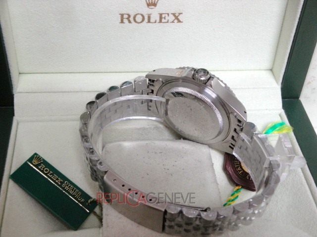 Rolex replica GMT master II vintage plexy 1675 rosso nero jubilèè orologio replica imitazione - immagine 18