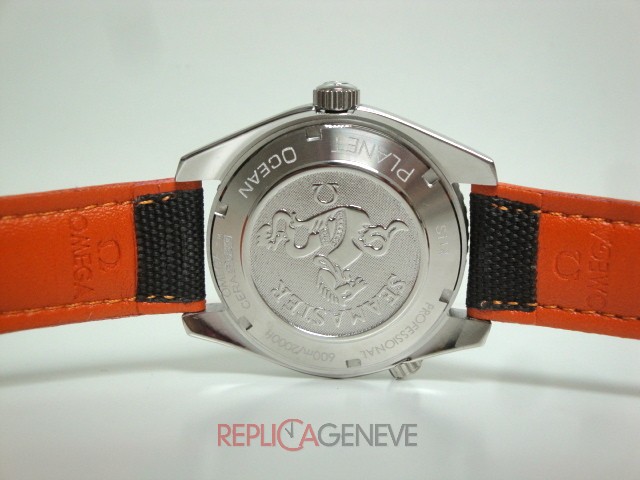 Omega replica seamaster Planet Ocean co-axial acciaio black dial leather orologio replica - immagine 5