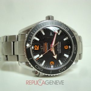 Omega replica seamaster Planet Ocean co-axial acciaio black dial orologio replica