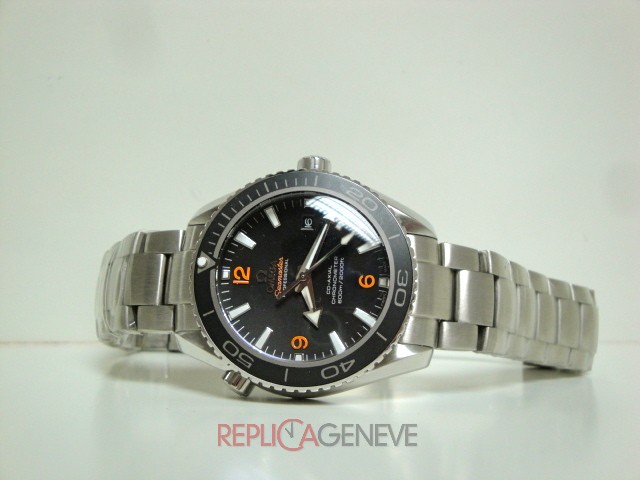 Omega replica seamaster Planet Ocean co-axial acciaio black dial orologio replica - immagine 7