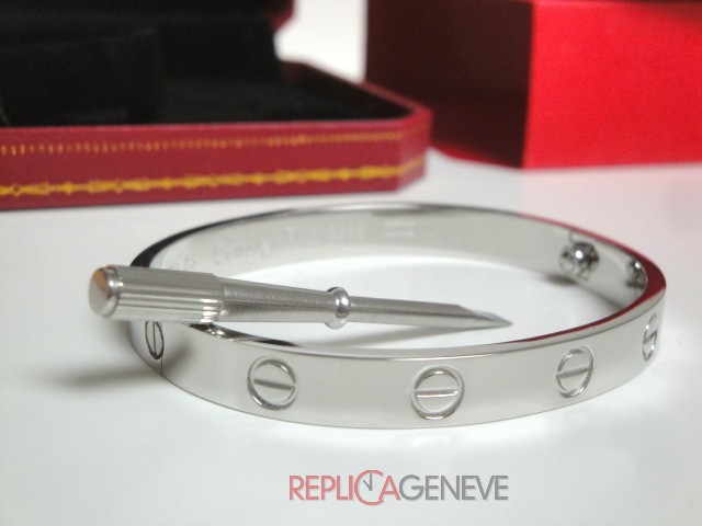 Cartier replica gioielli bracciale love oro bianco imitazione copia perfetta