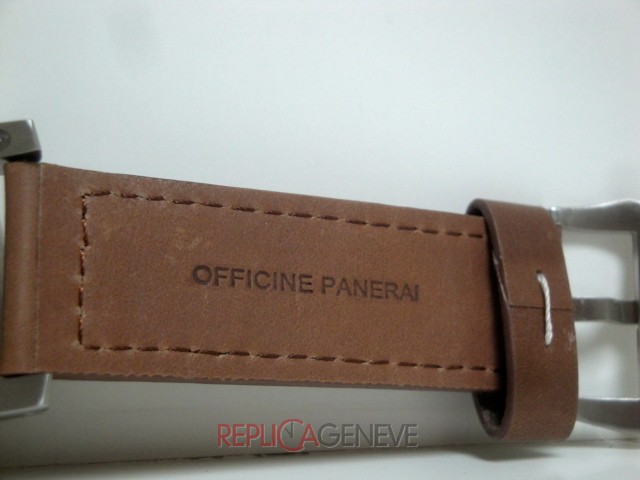 Officine Panerai replica luminor submersible acciaio depthe gauge leather - immagine 7