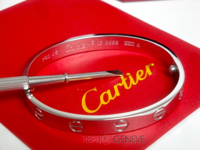 Cartier replica gioielli bracciale love oro bianco imitazione copia perfetta - immagine 5