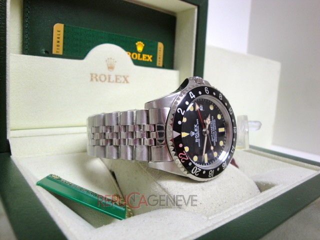 Rolex replica GMT master II vintage plexy 1675 black blezel jubilèè orologio replica imitazione - immagine 7