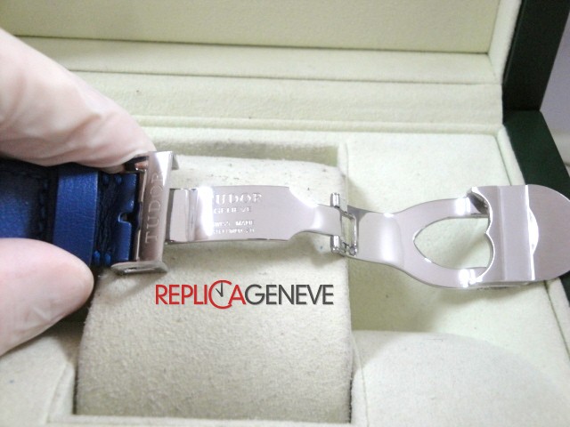 Tudor replica pelagos selfwinding strip leather blue orologio replica copia imitazione - immagine 9