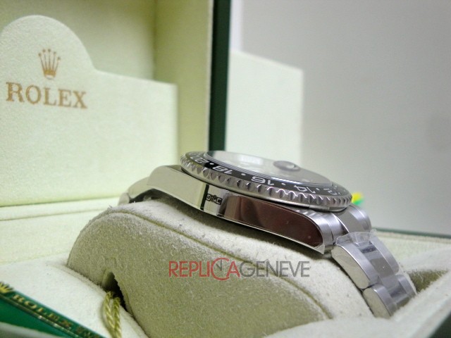 Rolex replica GMT master II ref. 116710LN ceramichon bezel orologio replica - immagine 6