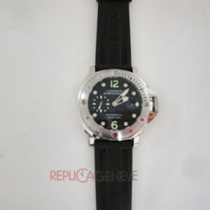 Officine Panerai replica luminor submersible awards may 2004 rubber-b