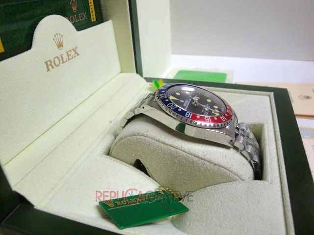Rolex replica GMT master II vintage plexy 1675 rosso blu jubilèè orologio replica imitazione - immagine 3
