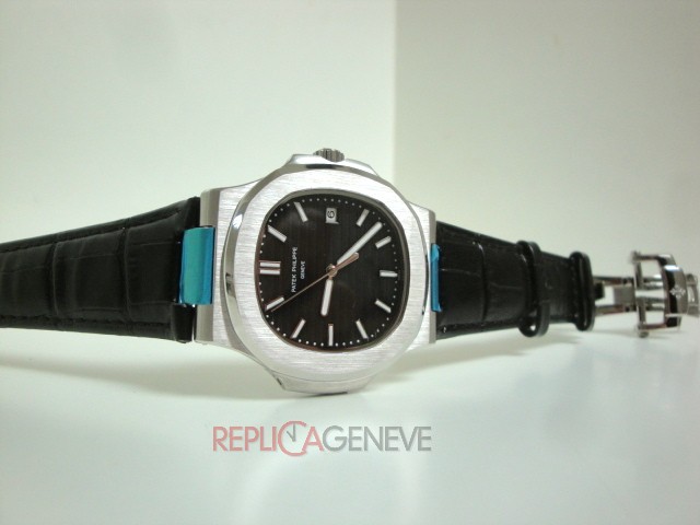 Patek Philippe nautilus 5711 black dial skeletron orologio replica imitazione copia - immagine 15