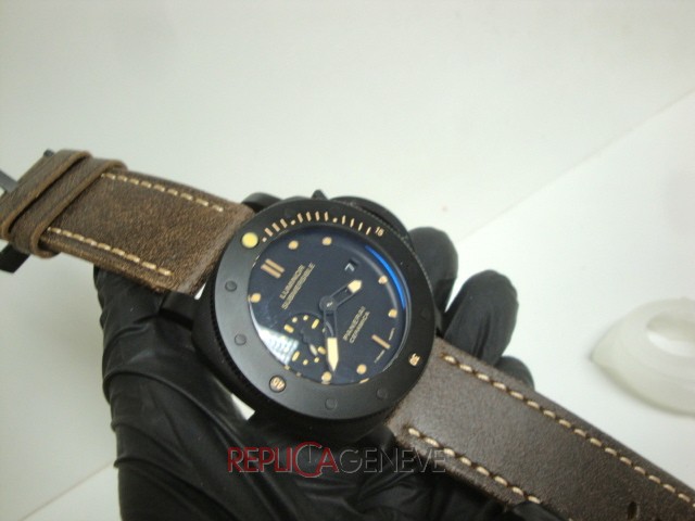 Officine Panerai replica luminor submersible pro-hunter pvd cinturino pelle orologio replica imitazione