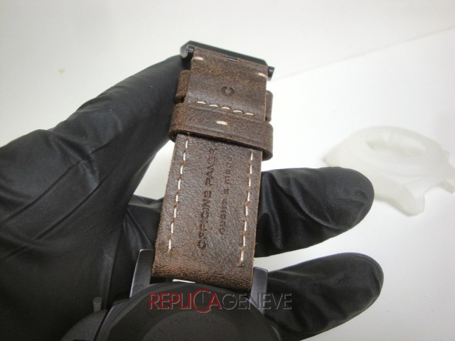 Officine Panerai replica luminor submersible pro-hunter pvd cinturino pelle orologio replica imitazione - immagine 6