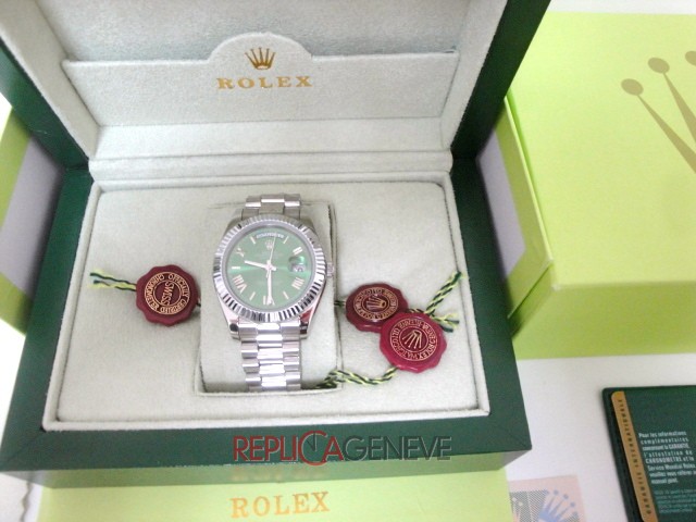Rolex replica day-date ll 228239 olive dial orologio replica - immagine 14