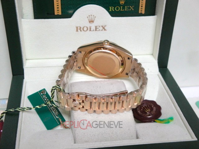 Rolex replica Day-Date II 40 228238 Yellow Gold dial - immagine 10