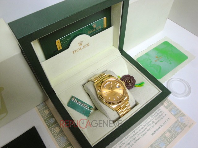Rolex replica Day-Date II 40 228238 Yellow Gold dial - immagine 15