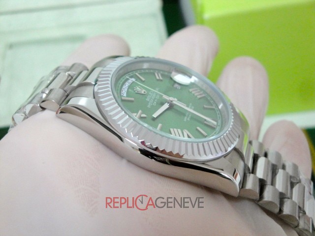 Rolex replica day-date ll 228239 olive dial orologio replica - immagine 7