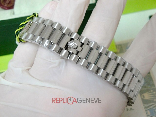 Rolex replica day-date ll 228239 olive dial orologio replica - immagine 10
