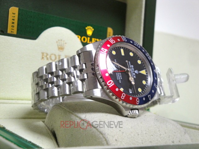 Rolex replica GMT master II vintage plexy 1675 rosso blu jubilèè orologio replica imitazione - immagine 9