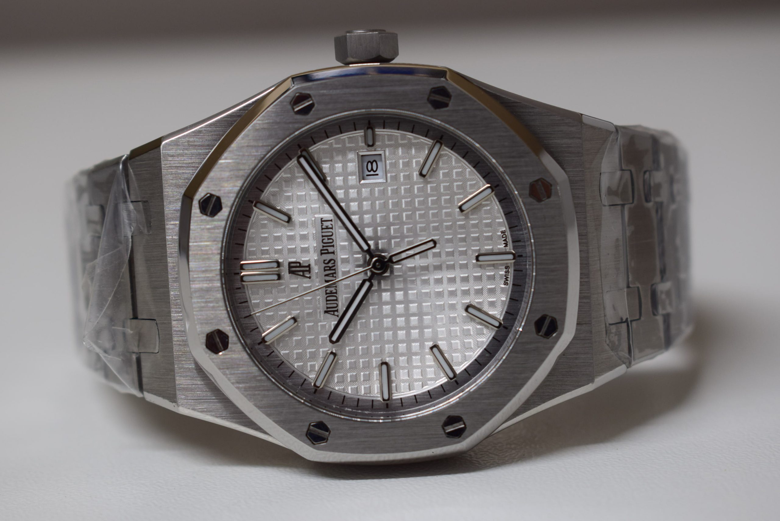 Audemars Piguet replica royal oak jumbo acciaio white dial big size 41mm orologio replica imitazione - immagine 8
