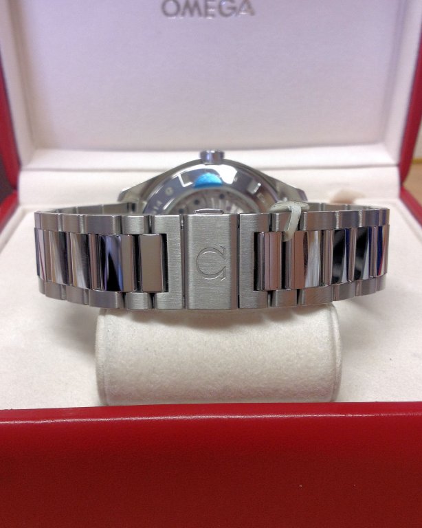 Omega replica Seamaster Aqua Terra GMT 231.10.43.22.01.001 orologio replica imitazione - immagine 5