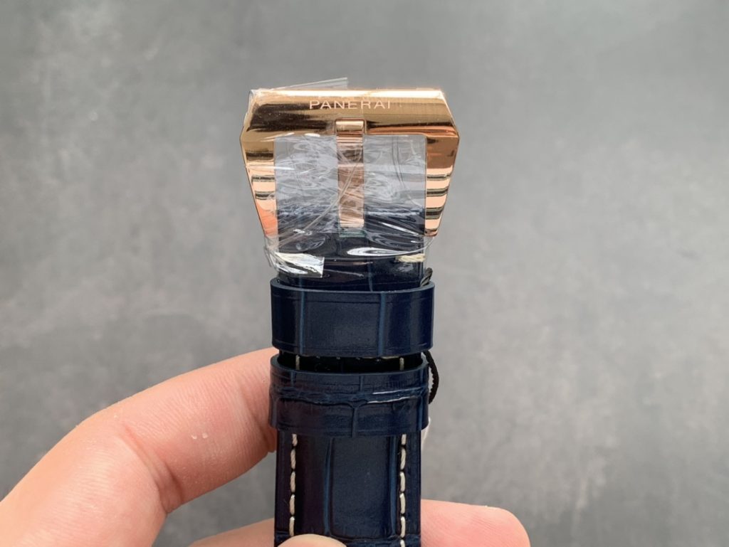 Panerai replica PAM 1112 Luminor Marina Rose Gold - immagine 3