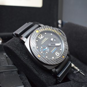Officine Panerai replica luminor submersible carbotech pro-hunter pvd rubber-b