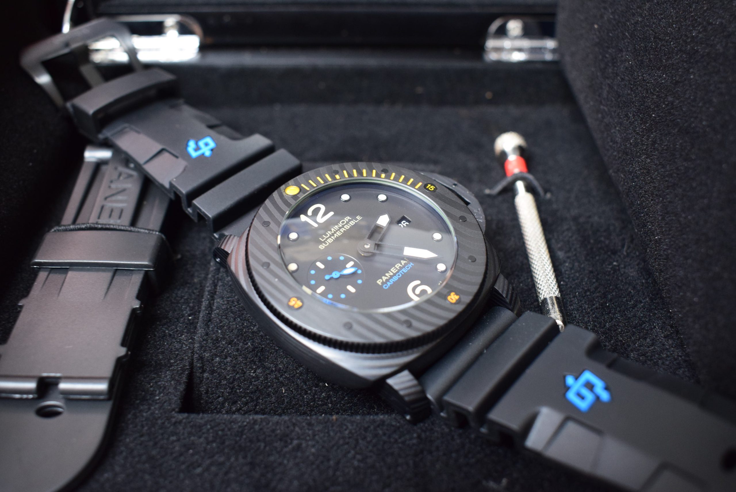 Officine Panerai replica luminor submersible carbotech pro-hunter pvd rubber-b - immagine 11