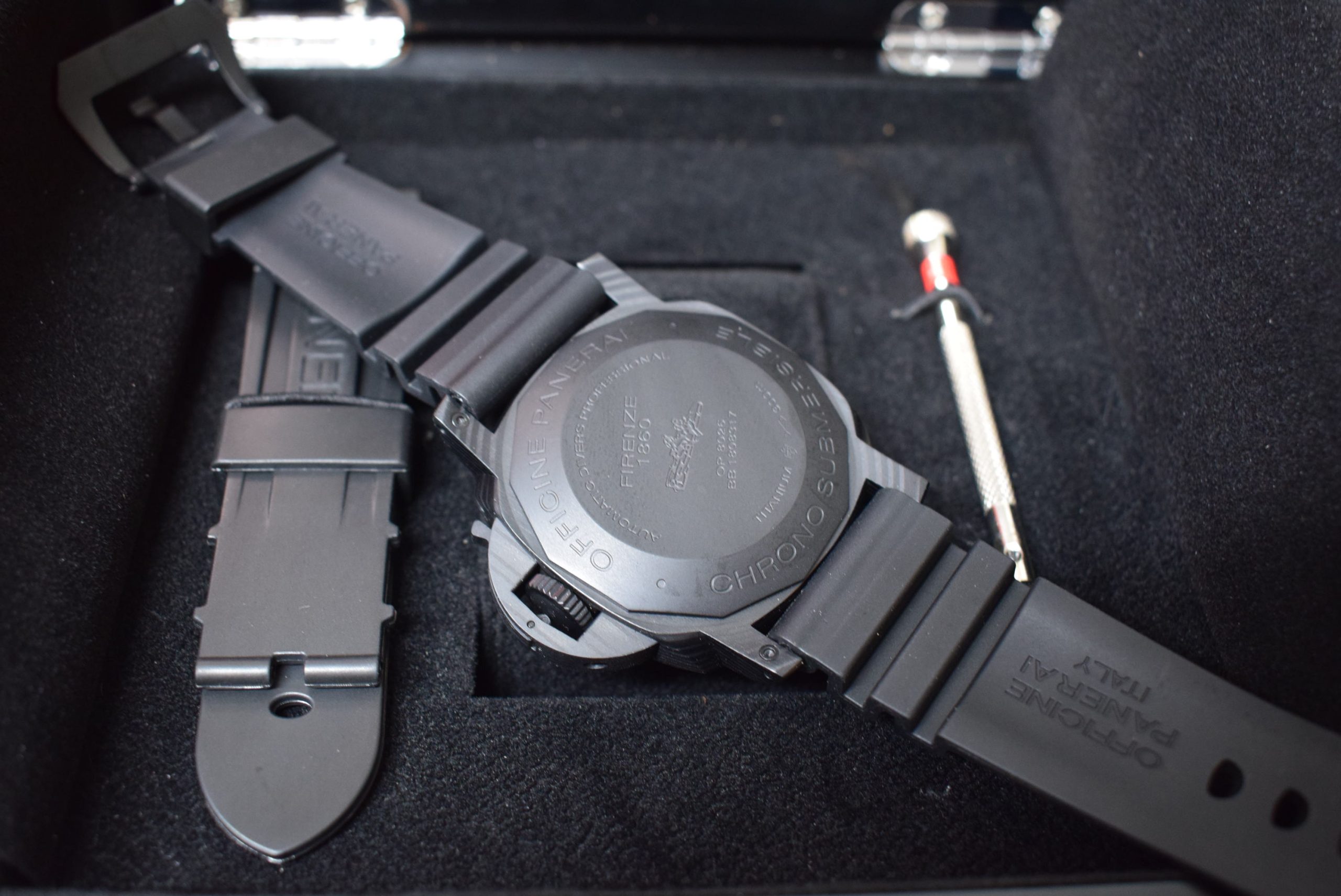 Officine Panerai replica luminor submersible carbotech pro-hunter pvd rubber-b - immagine 12