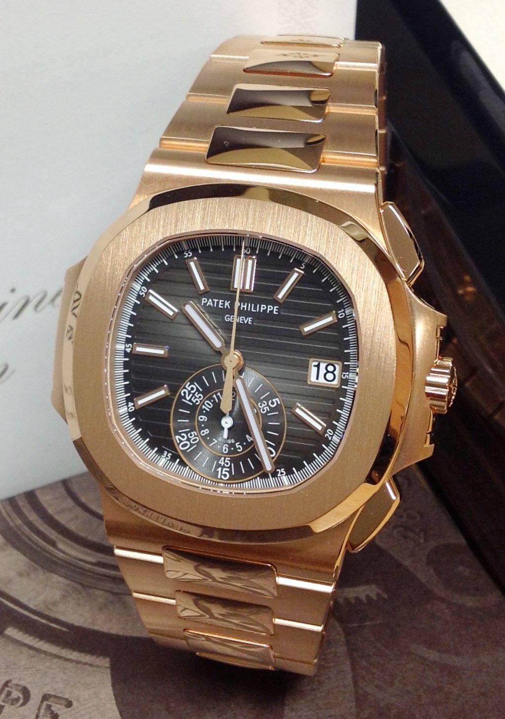 Patek Philippe replica Nautilus 5980 1R-001 Rose Gold - immagine 2