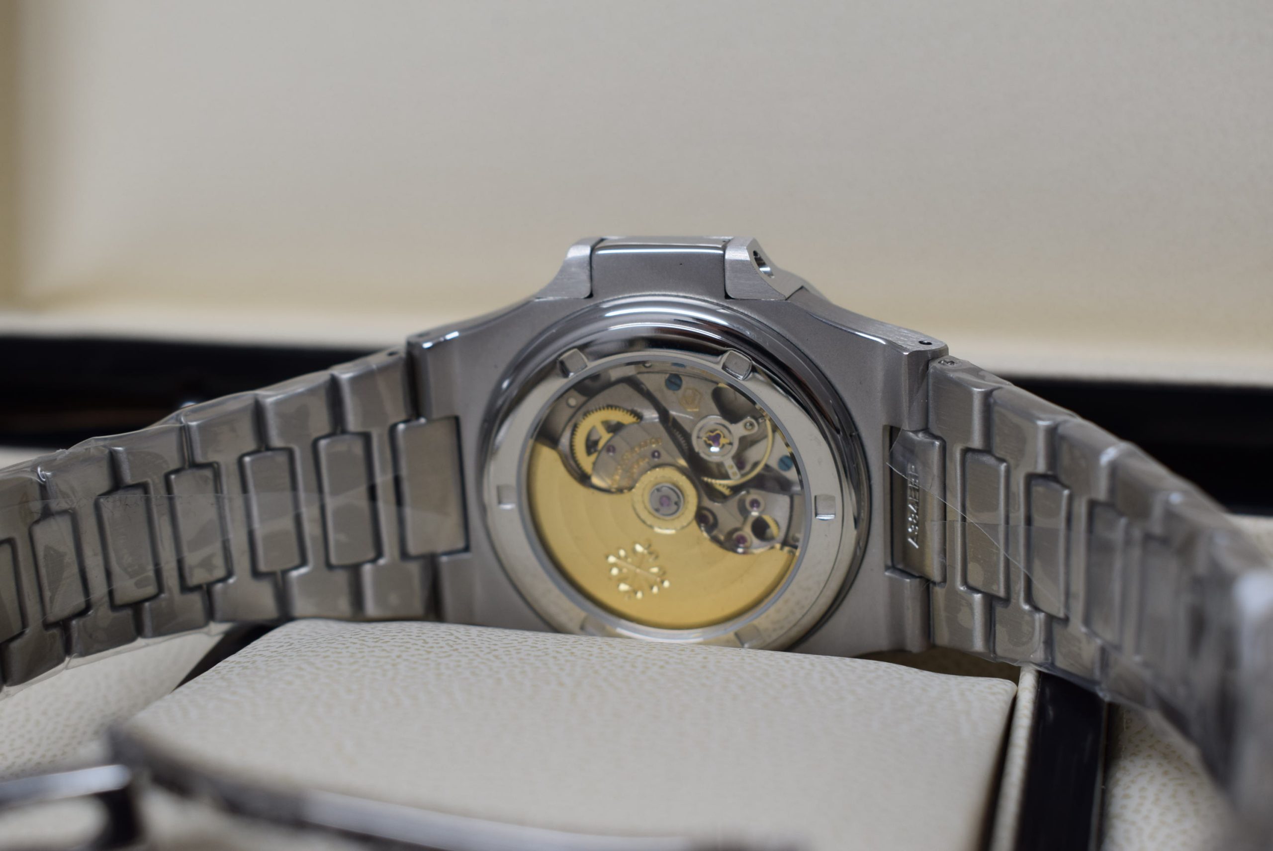 Patek Philippe nautilus 5711 black dial skeletron orologio replica imitazione copia - immagine 12