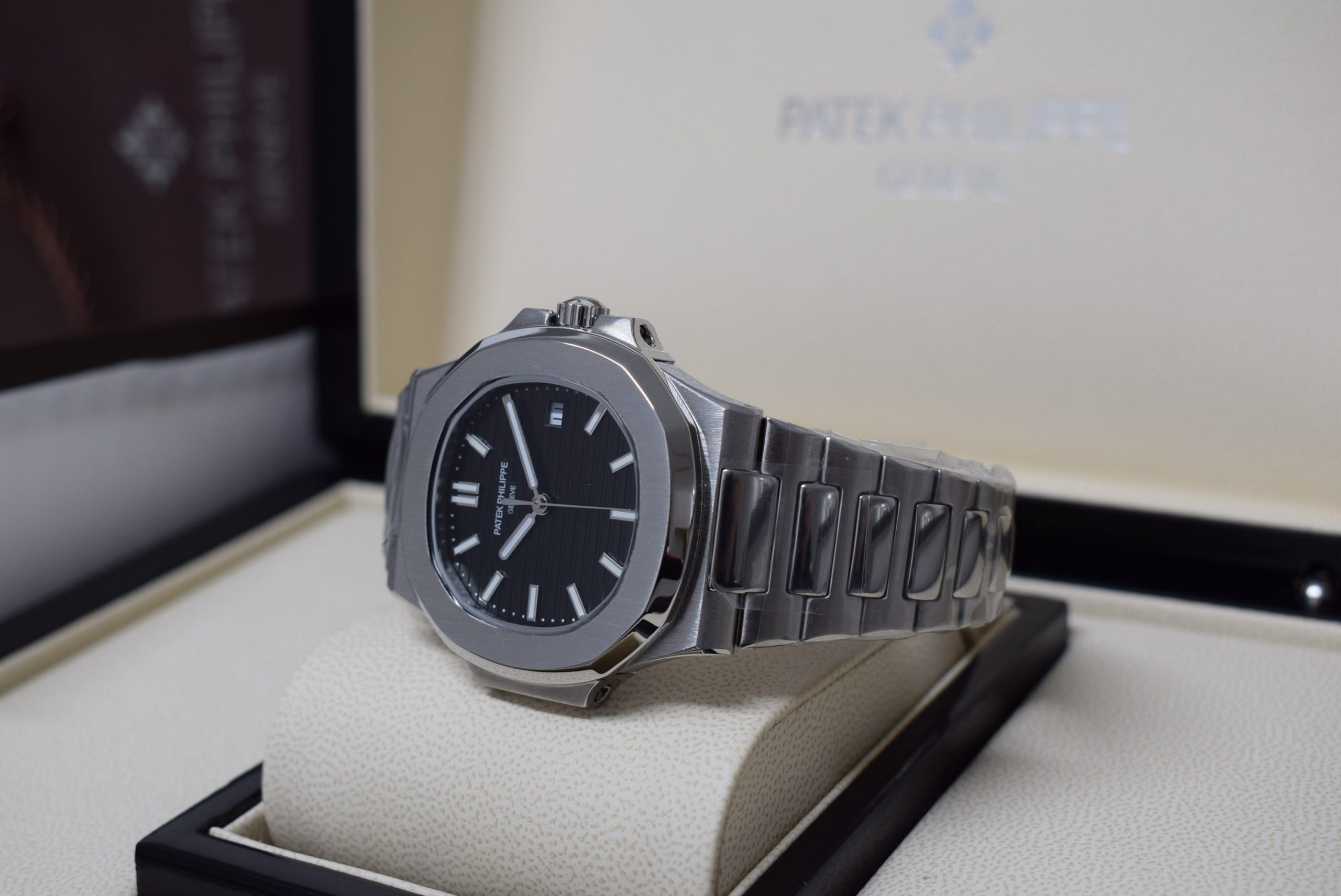 Patek Philippe nautilus 5711 black dial skeletron orologio replica imitazione copia - immagine 14