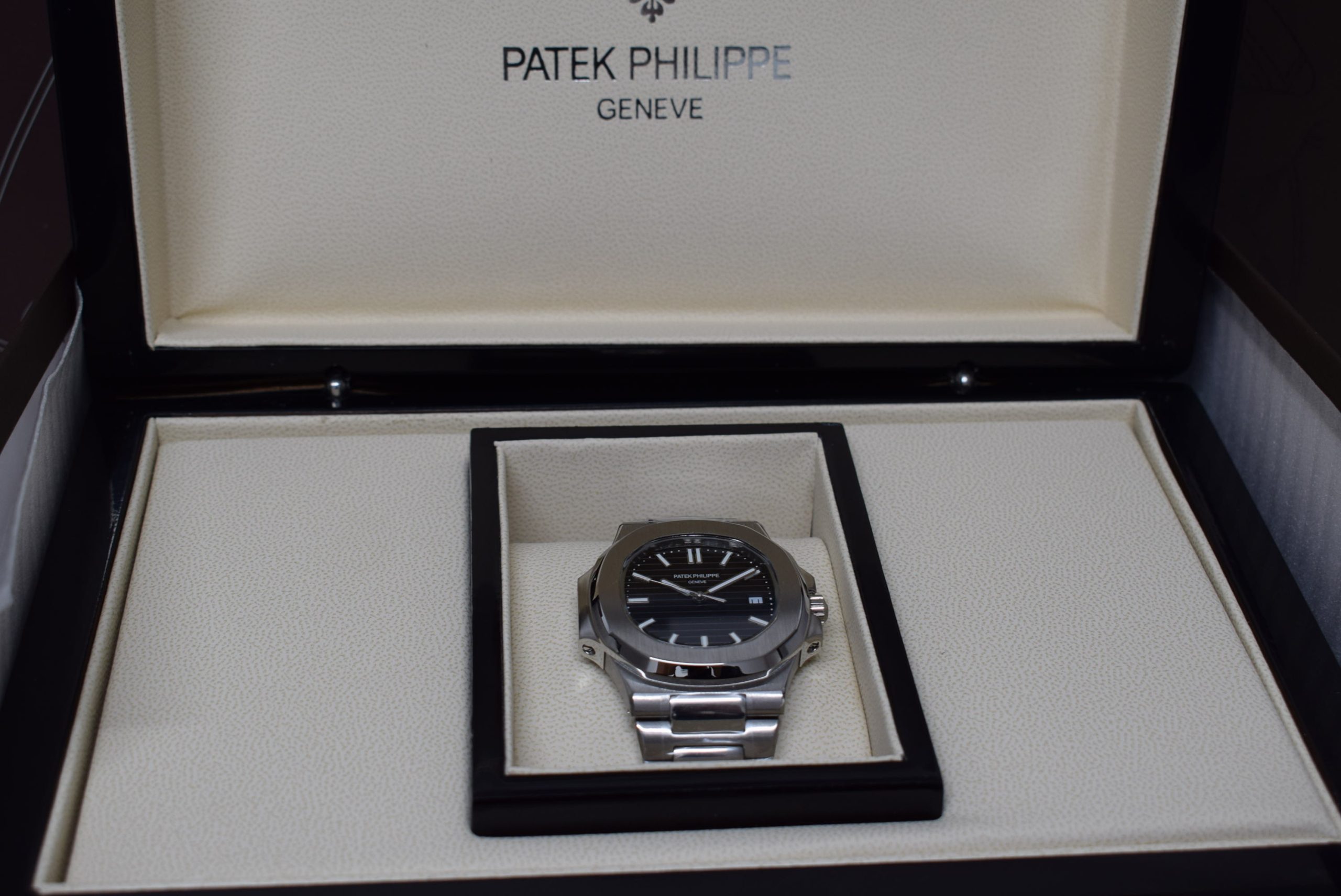 Patek Philippe nautilus 5711 black dial skeletron orologio replica imitazione copia - immagine 3
