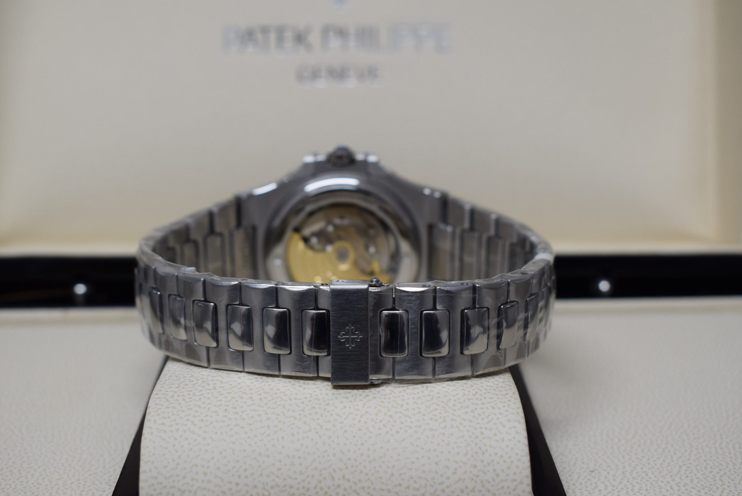 Patek Philippe nautilus 5711 black dial skeletron orologio replica imitazione copia - immagine 9