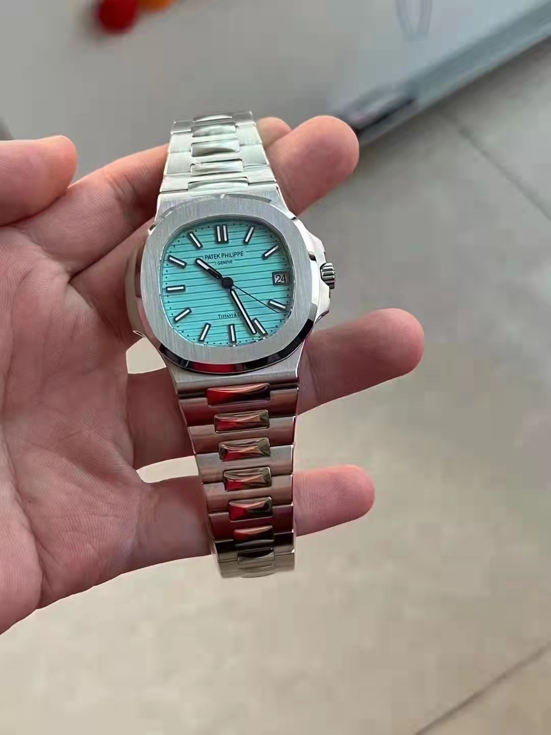 PATEK PHILIPPE REPLICA NAUTILUS 5711 TIFFANY DIAL 170TH ANNIVERSARY - immagine 5