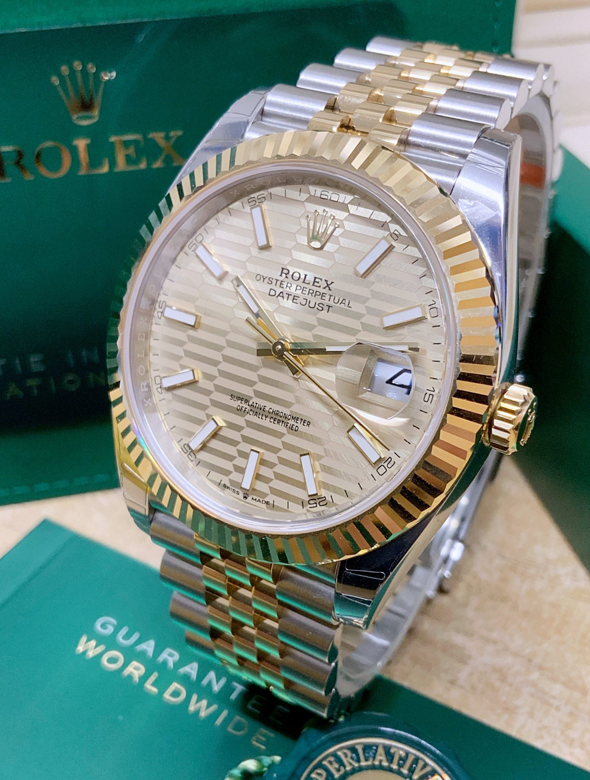 Rolex replica Datejust 41mm fluted motif 126333 Bi-Colour - immagine 3
