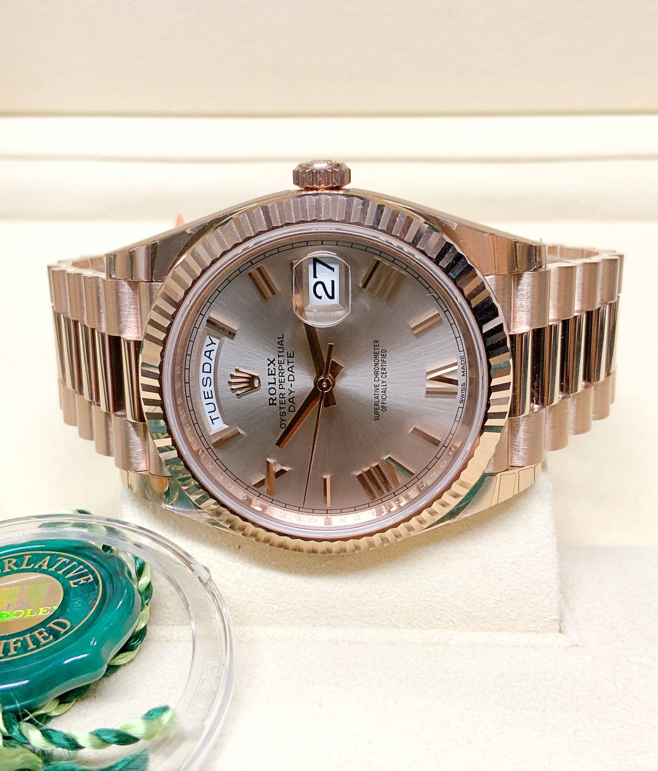 Rolex replica Day-Date II 40 228235 rose gold sandust dial - immagine 5