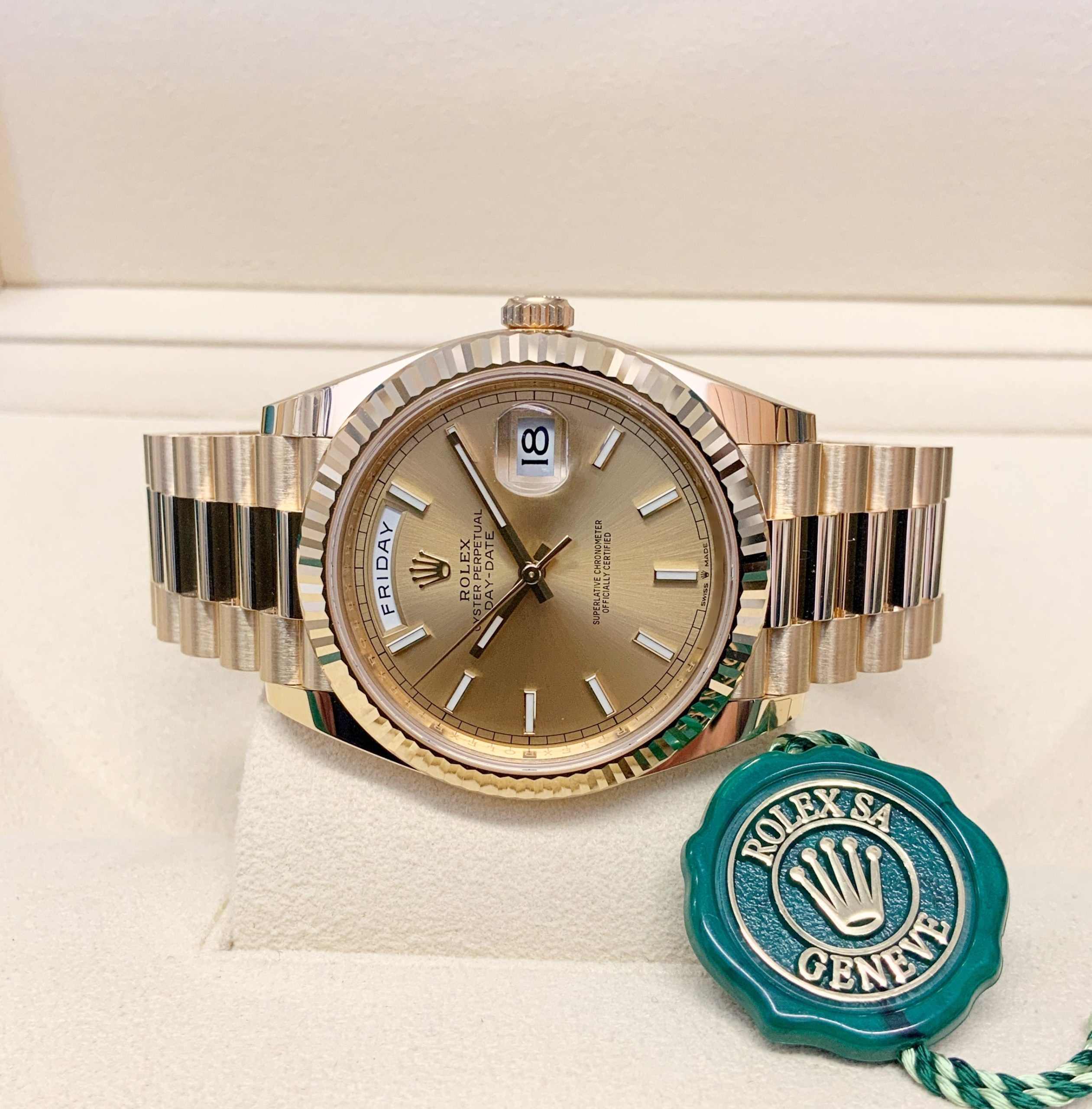 Rolex replica Day-Date II 40 228238 Yellow Gold dial - immagine 3