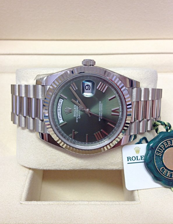 Rolex replica day-date ll 228239 olive dial orologio replica - immagine 3