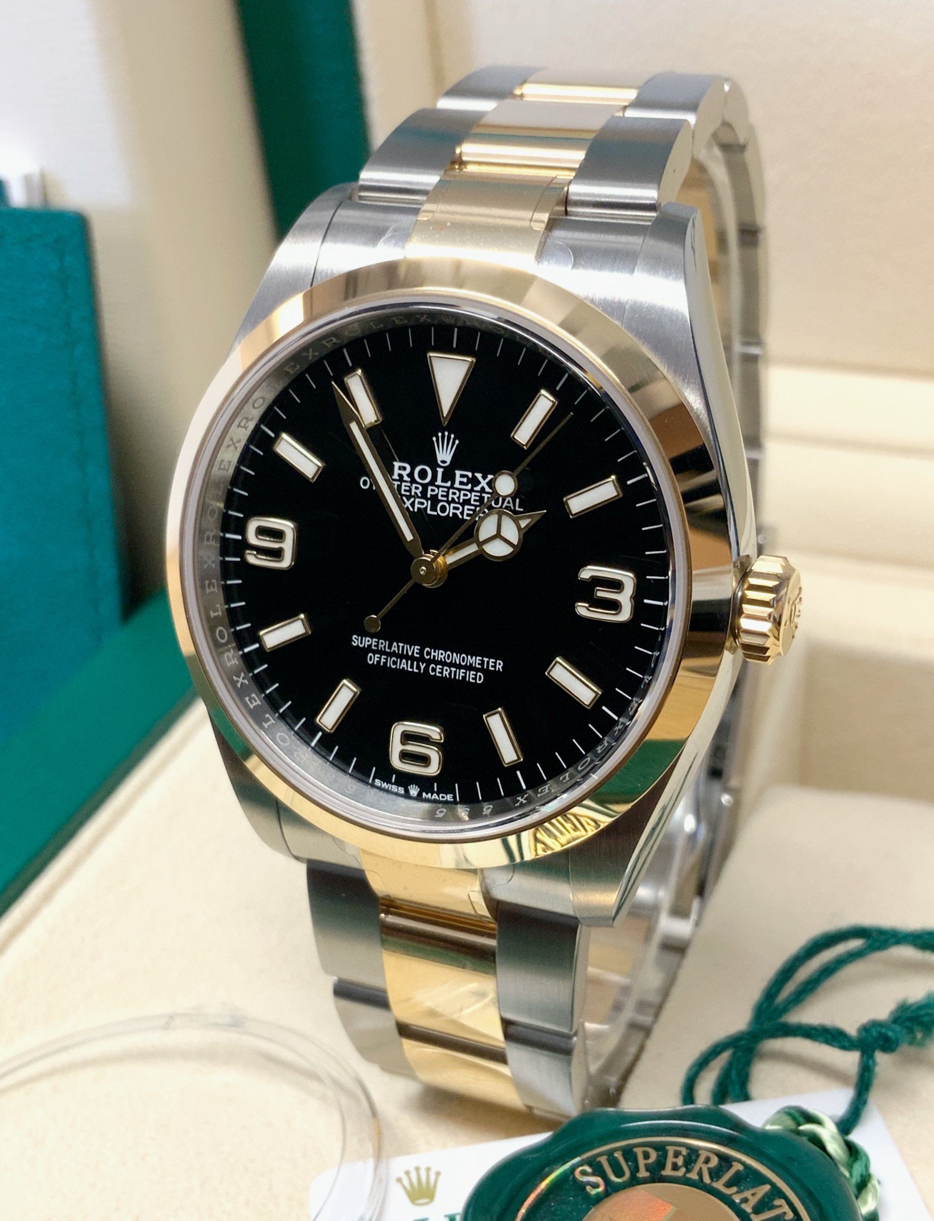 Rolex replica Explorer I 36mm 124273 Black Dial acciaio oro - immagine 2