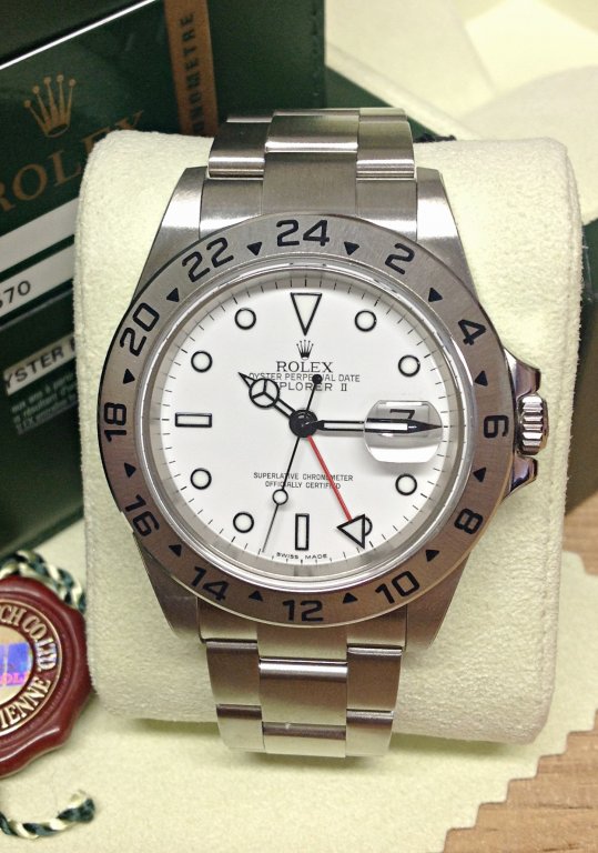 Rolex replica explorer II 16570 old reference white dial