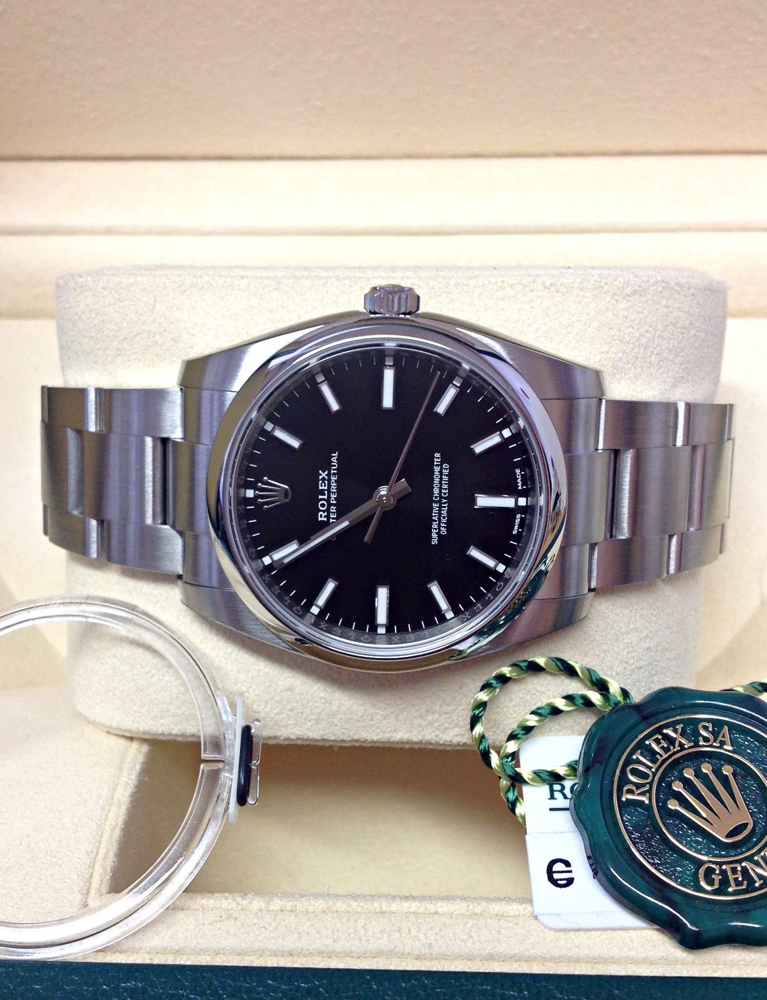 Rolex replica Oyster Perpetual 114200 Black Dial - immagine 5