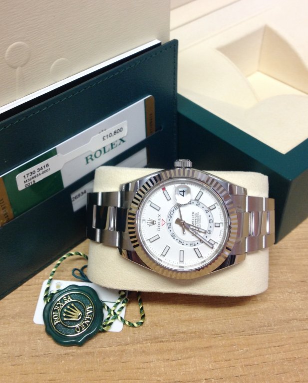 Rolex replica Sky-Dweller 326934 Stainless Steel white dial - immagine 2
