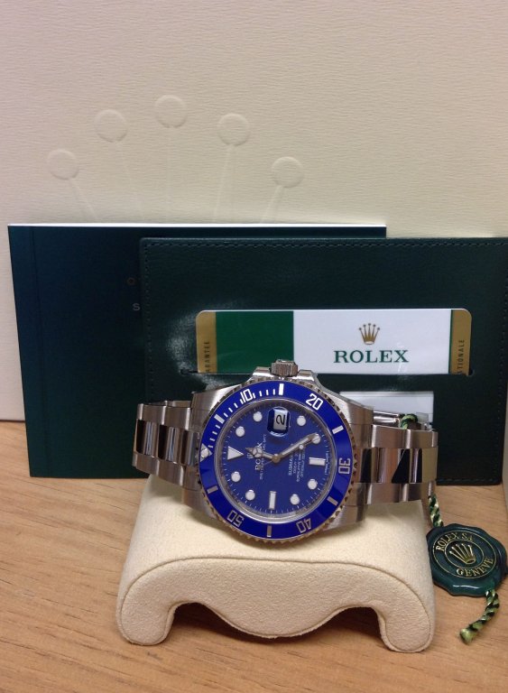 Rolex replica Submariner Date 116619LB White Gold blue bezel blue dial - immagine 2