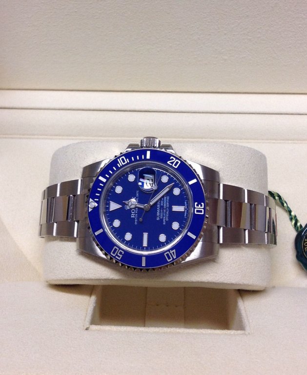 Rolex replica Submariner Date 116619LB White Gold blue bezel blue dial - immagine 5