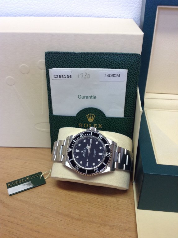 Rolex replica Submariner Non-Date 14060M 2 Liner orologio replica - immagine 4