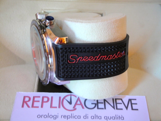 Omega replica speedmaster co-axial strip rubber racing red edition orologio replica imitazione - immagine 2