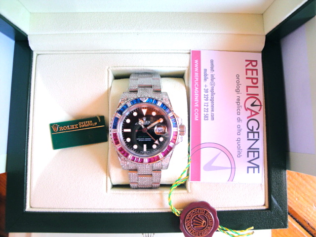 Rolex replica GMT master II SARU full diamond brillantine rosso blue orologio replica - immagine 2