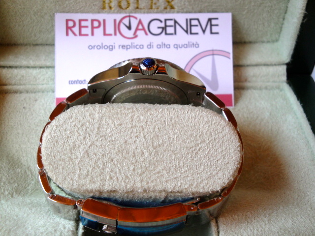 Rolex replica GMT master II SARU diamond brillantine rosso blue orologio replica - immagine 9