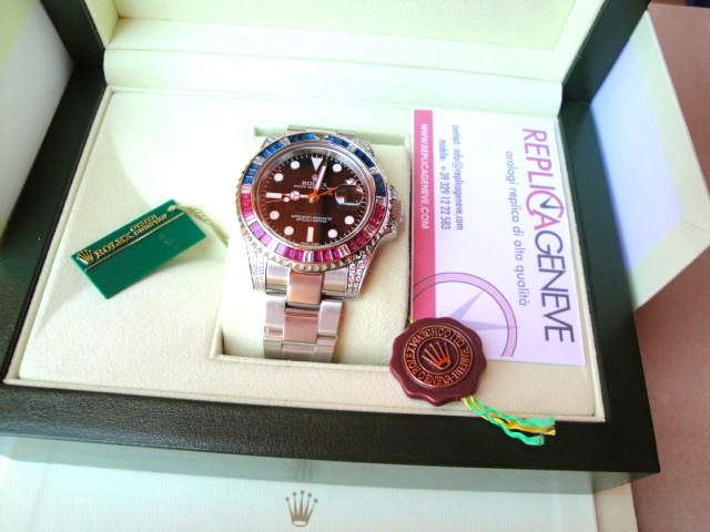 Rolex replica GMT master II SARU diamond brillantine rosso blue orologio replica - immagine 3
